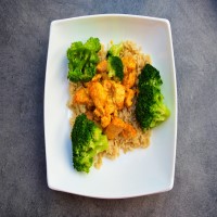 Lactosevrije kerrie bloemkool met quinoa